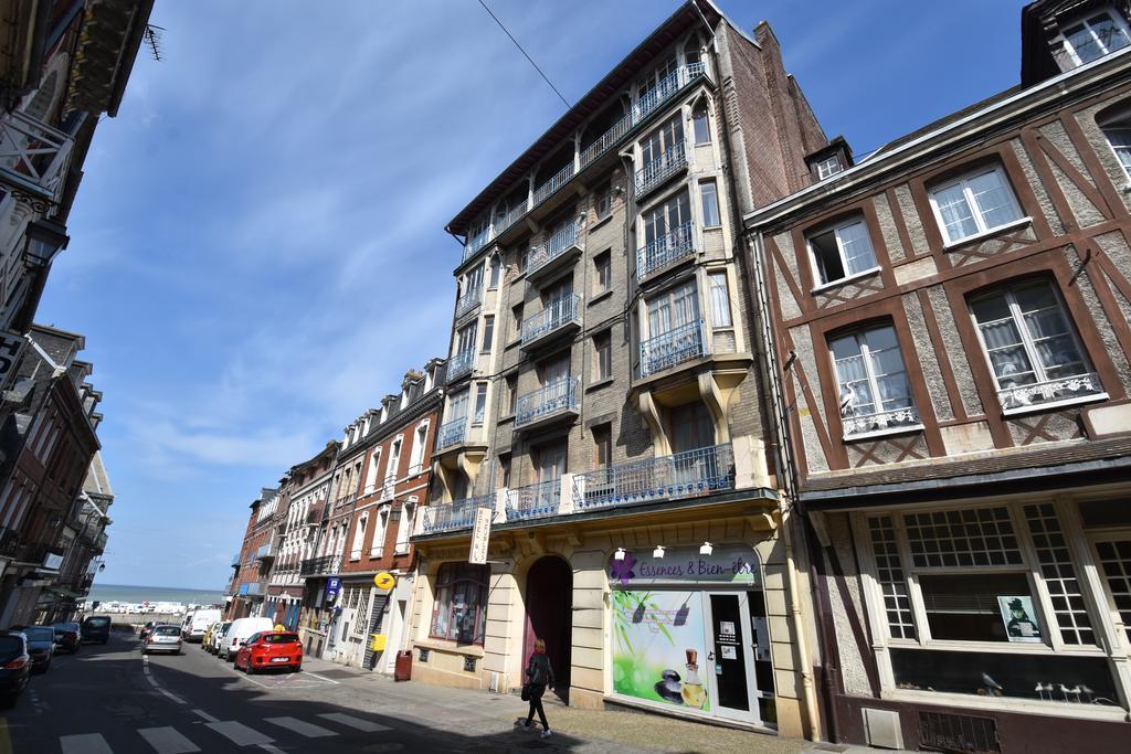 Ets Levillain-Hotel les Caletes Le Tréport Extérieur photo